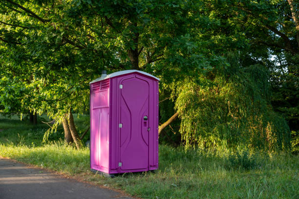 Best Portable restroom trailer rental  in Hennessey, OK